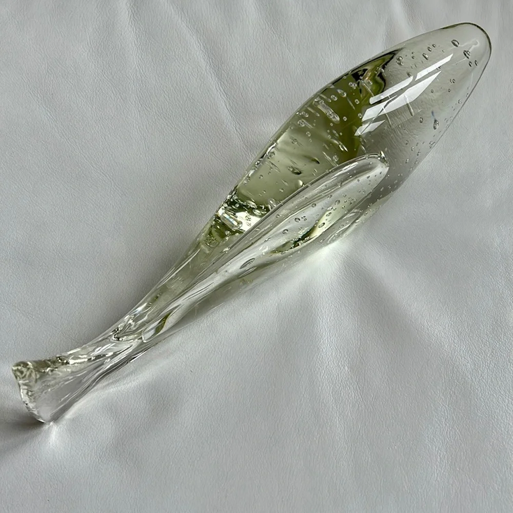 Bubble Clear Glass Fish Paperweight / Decor Art
